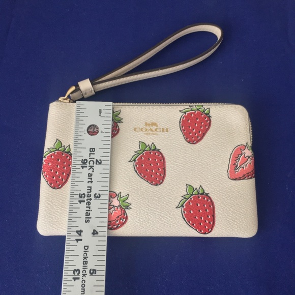 Coach Corner Zip Wristlet With Strawberry Print - Picture 8 of 11
